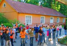 Более 20 команд приняли участие в спартакиаде для детей, отдыхающих в загородных оздоровительных лагерях Дзержинска