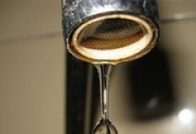 Дзержинский водоканал продолжает отключать холодную воду