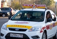 Учебные автомобили Дзержинска нарушают Правила дорожного движения