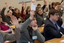Молодежный парламент Дзержинска не смог отчитаться о работе в 2012 году