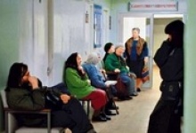 Главные врачи поликлиник Дзержинска помогут ликвидировать очередь к терапевтам