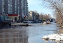 В Дзержинске 8 мотопомп откачивают воду с городских улиц