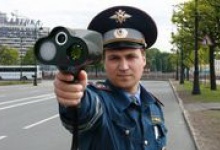 Дзержинские дорожные инспекторы пугают автовладельцев